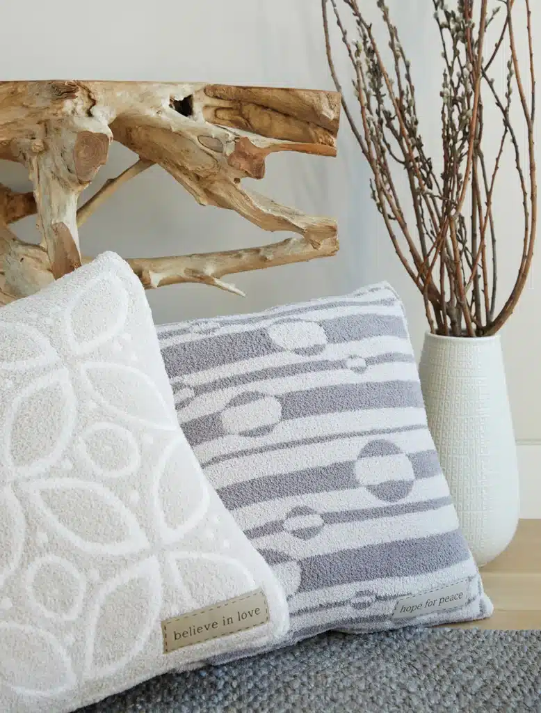 5 Interior Decor Items That Are Great Gifts and Give Back