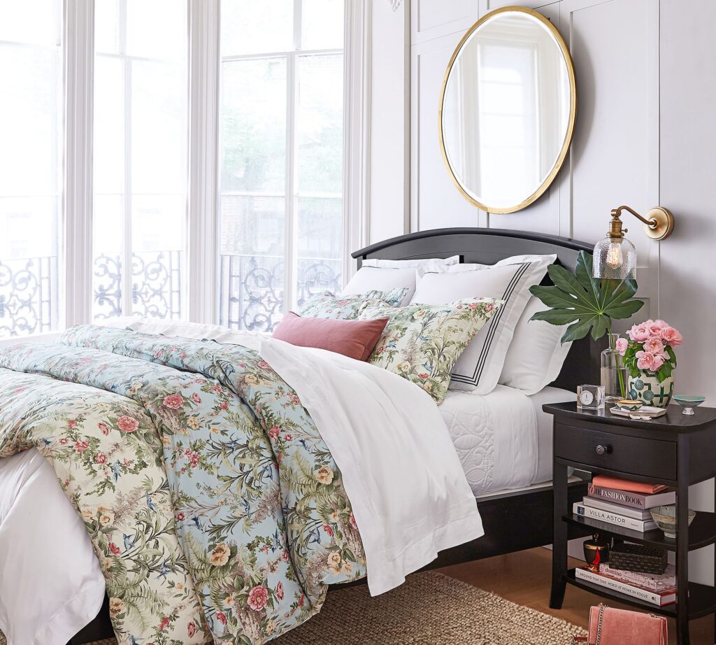 Innovative Ways to Maximize Space in Small Bedrooms