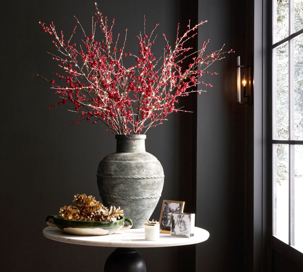 8 Winter Centerpieces That Wow—Without Wrecking Your Wallet